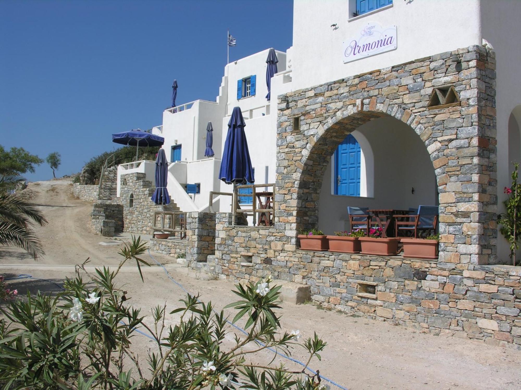 Armonia By Grispos Villas Schoinoussa Eksteriør bilde